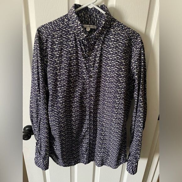 Men’s button down collared shirt with fish on it - Picture 1 of 4